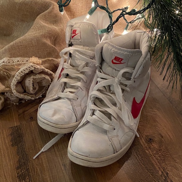 Nike White Sneakers with Red Swoosh - Picture 2 of 5